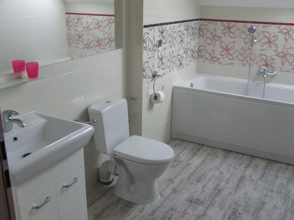 ApartHotel Admirał - Housity