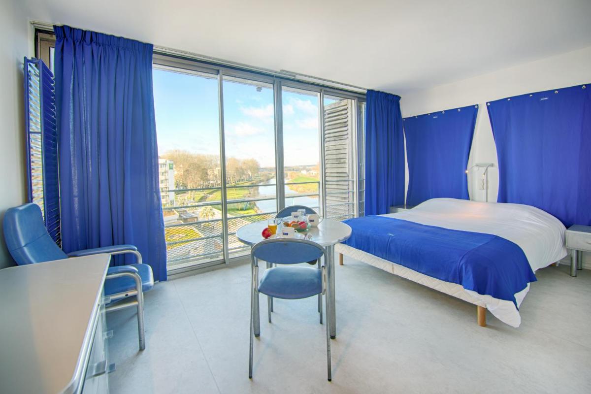 Les Thermes - Housity