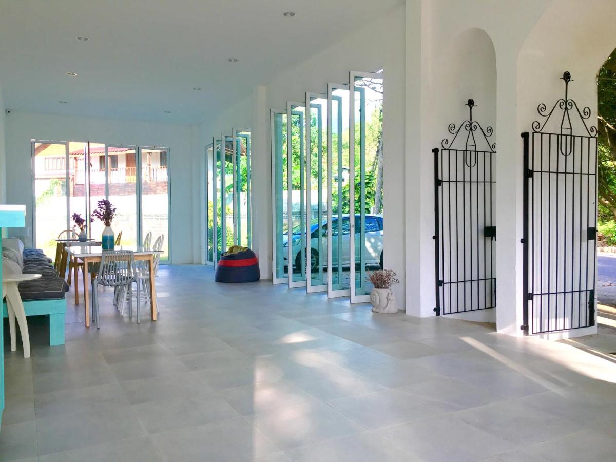 Sense of Yanui - Housity