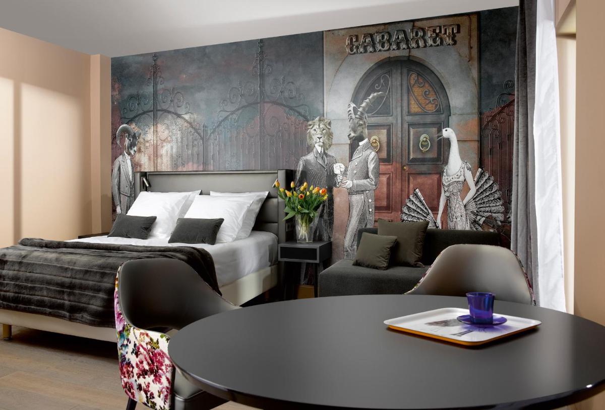 Le Moon - Housity