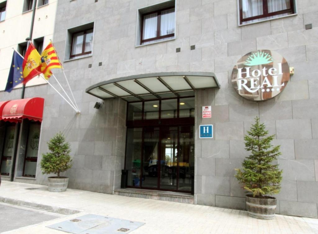 Certificado, premio, señal o documento que está expuesto en Hotel & Spa Real Jaca