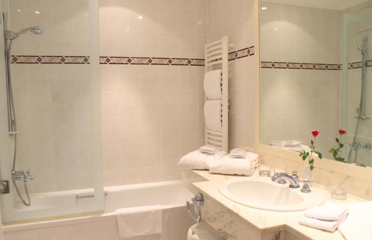 Ein Badezimmer in der Unterkunft Usedom Palace