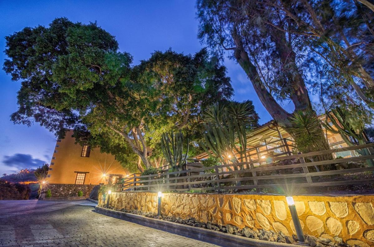 Hotel Rural LIVVO Maipez - Housity