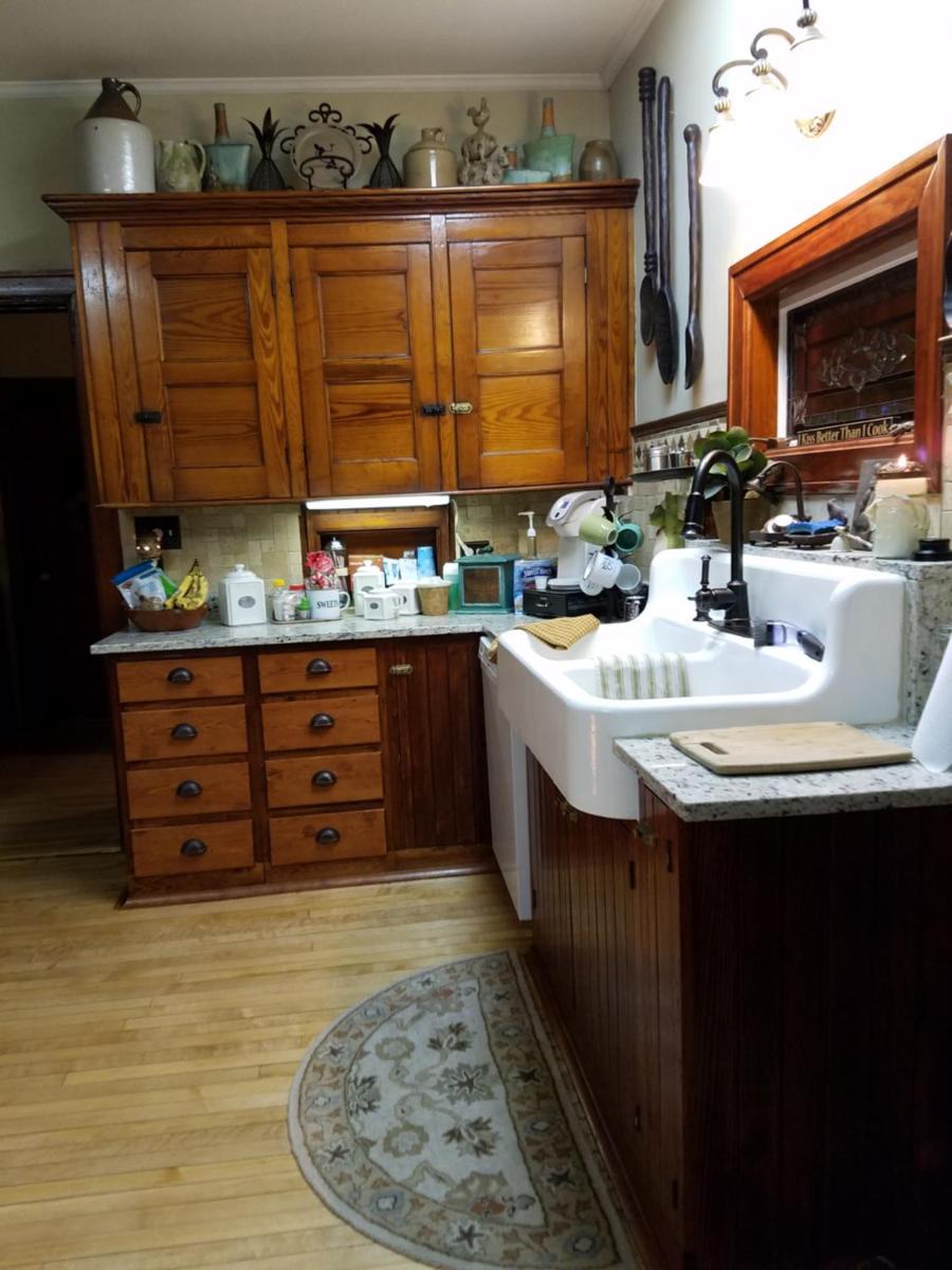 The Perkins House - Housity