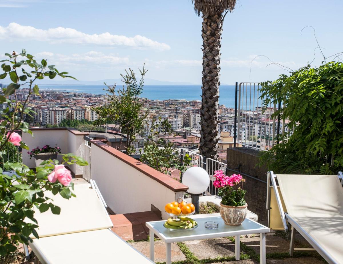 Le ginestre di Titina - casa vacanza - Housity