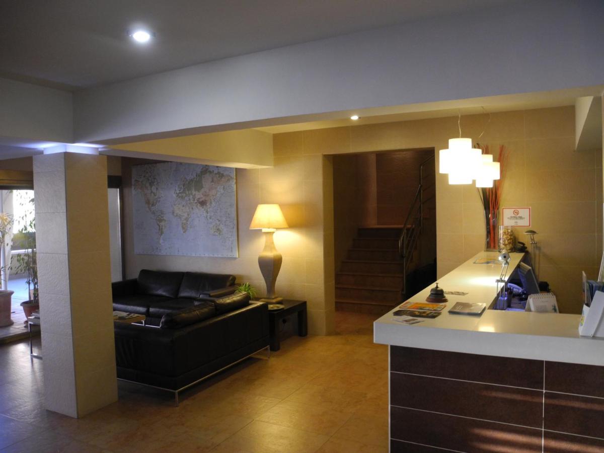 Hostal Playa - Housity