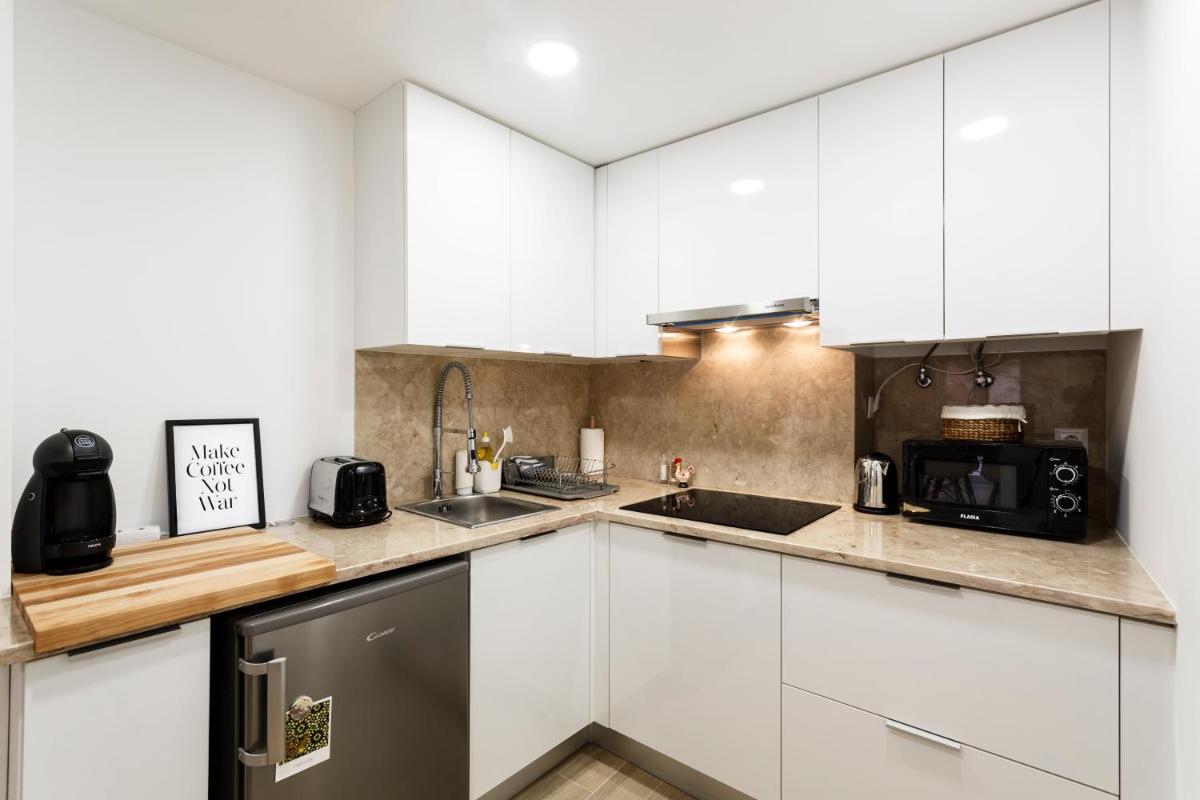 WHome | Alfama Premium Apartment - Housity