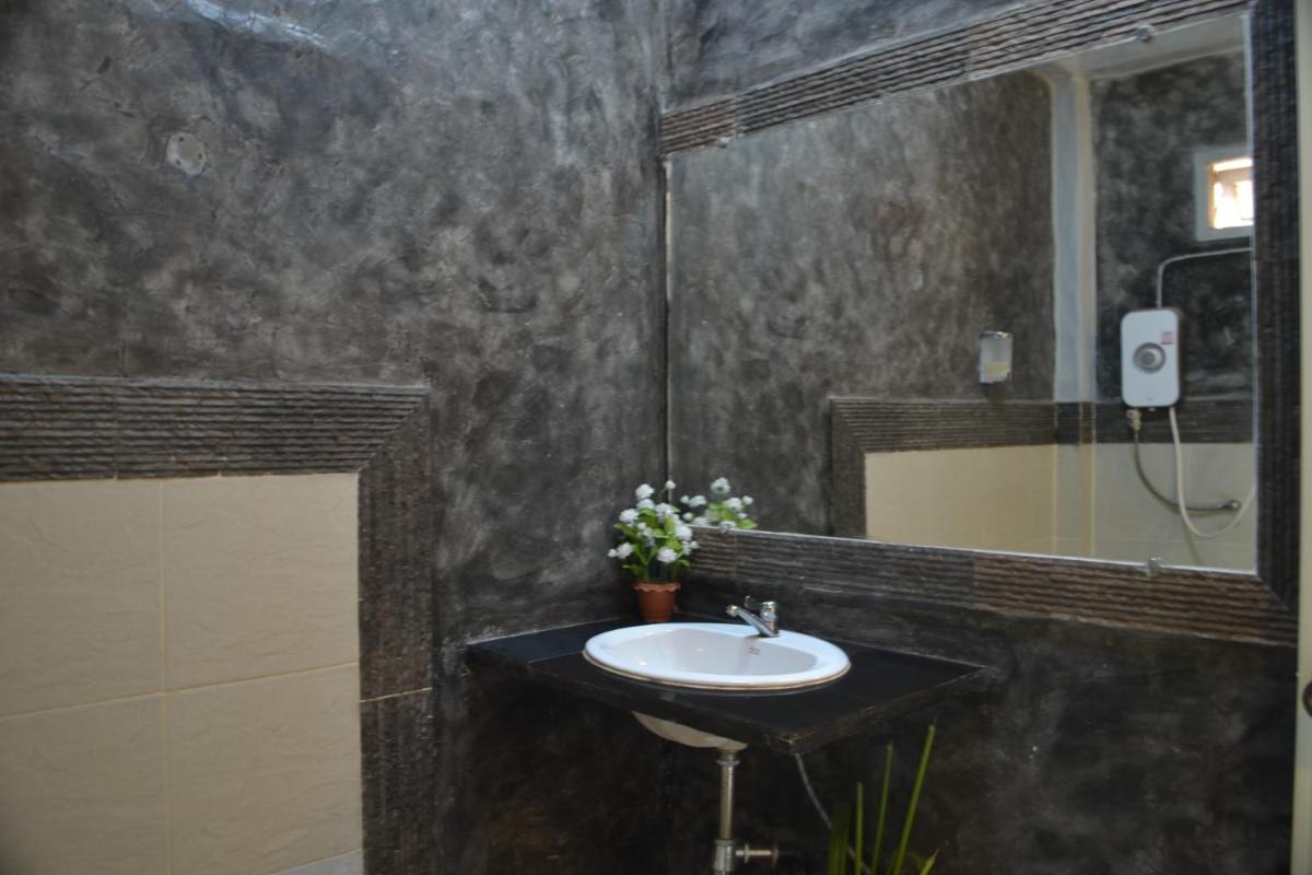 Baan Chid Talay - Housity