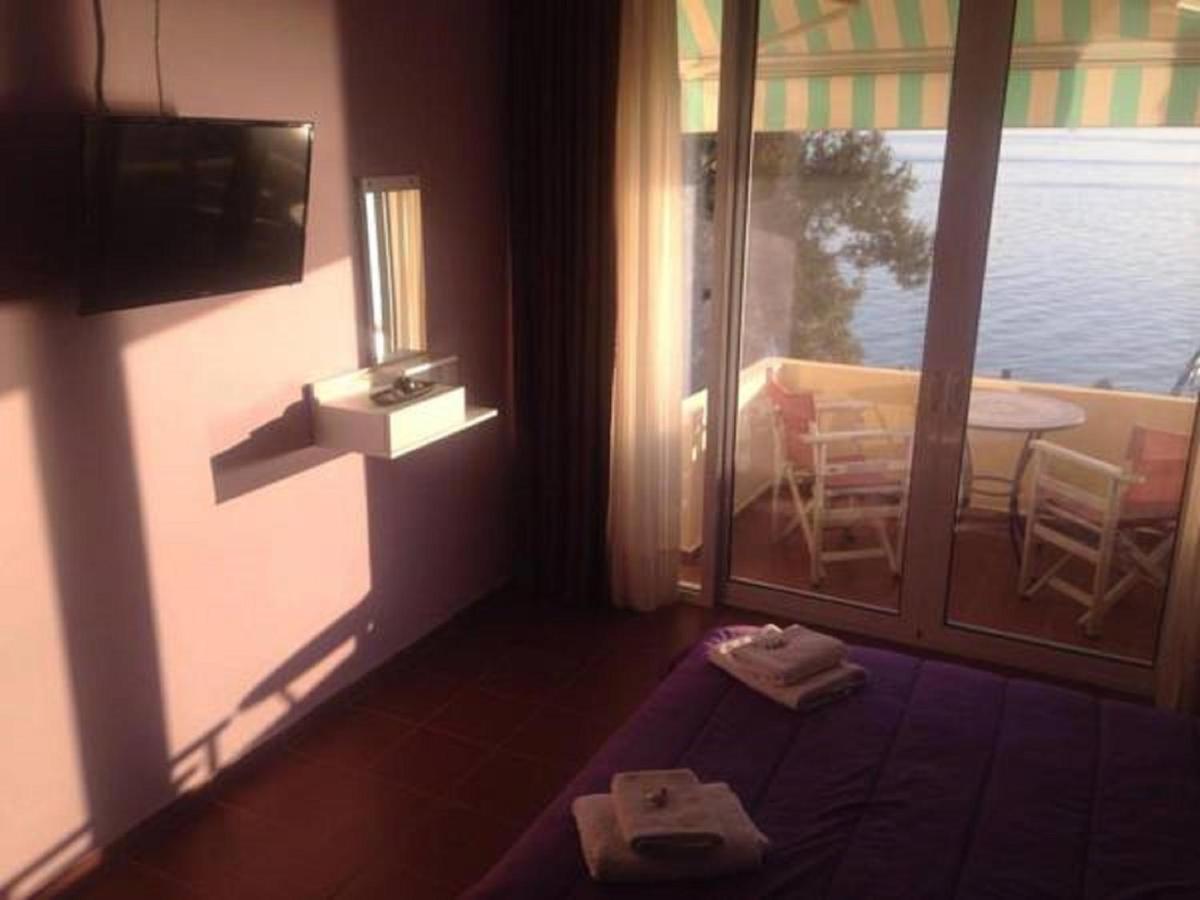 Suitetrails - Maravellia Art hotel