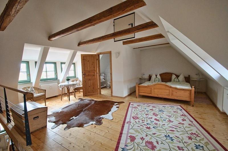 Haus Buchheim - Pension am Schloss - Housity