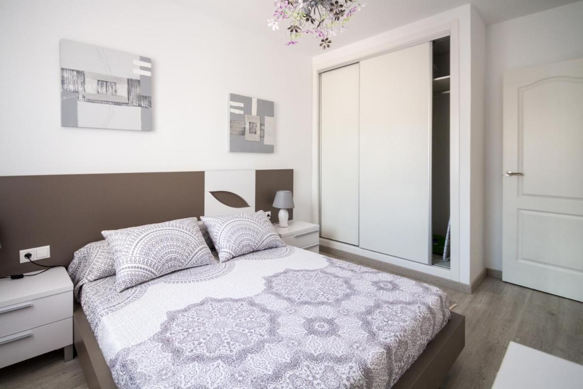 Perfect Family Retreat - La Zenia Beach - Housity