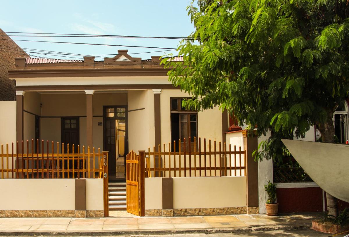 Villa La Punta - Housity