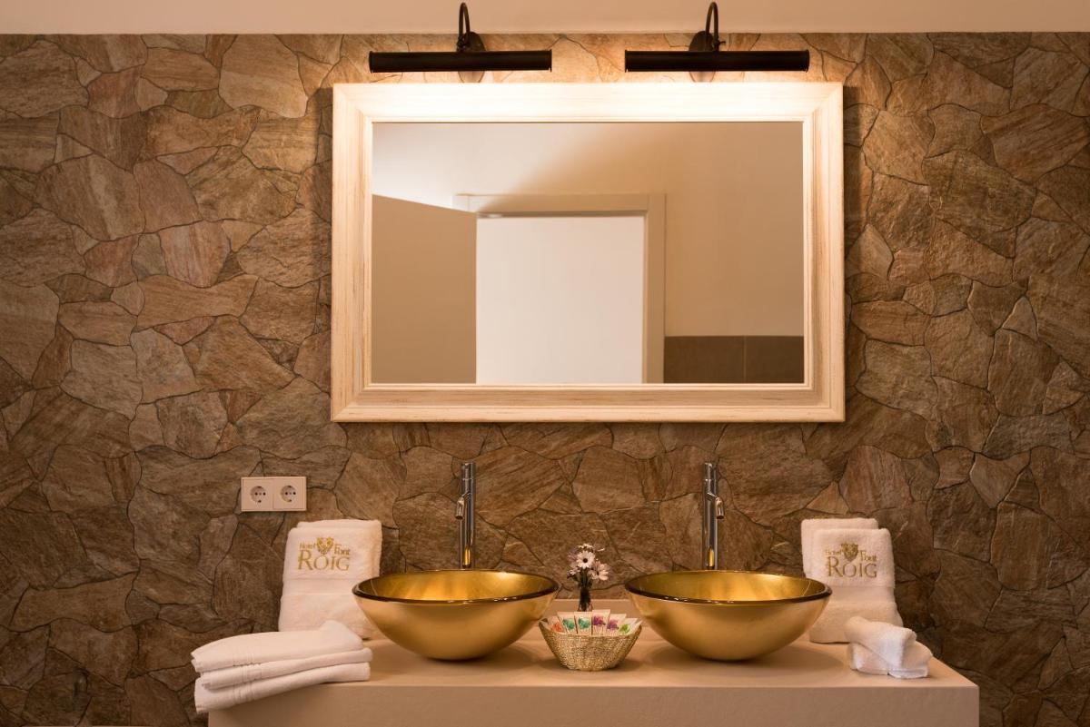 Un baño de Casa Font i Roig
