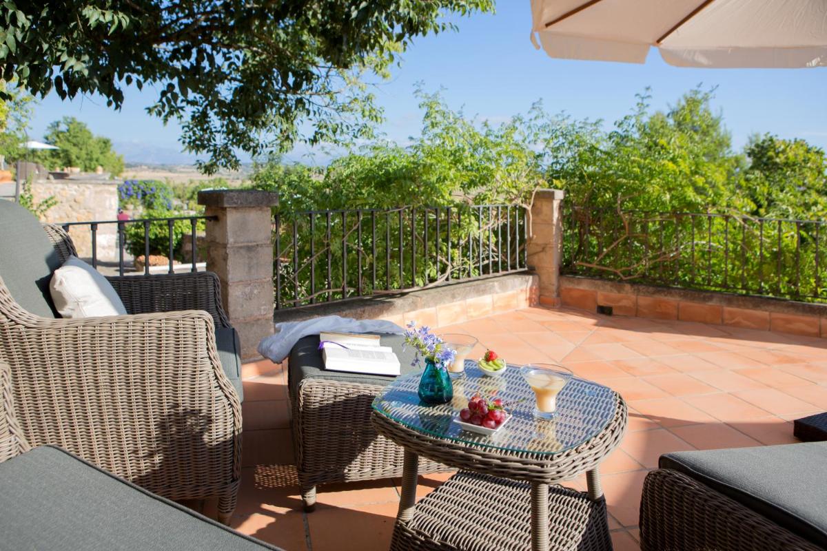 Un balcón o terraza de Casa Font i Roig
