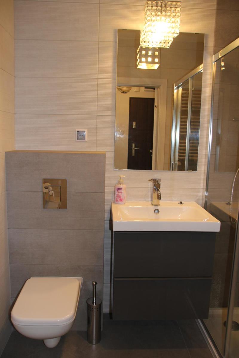 Apartment Wielicka Cracow - Housity