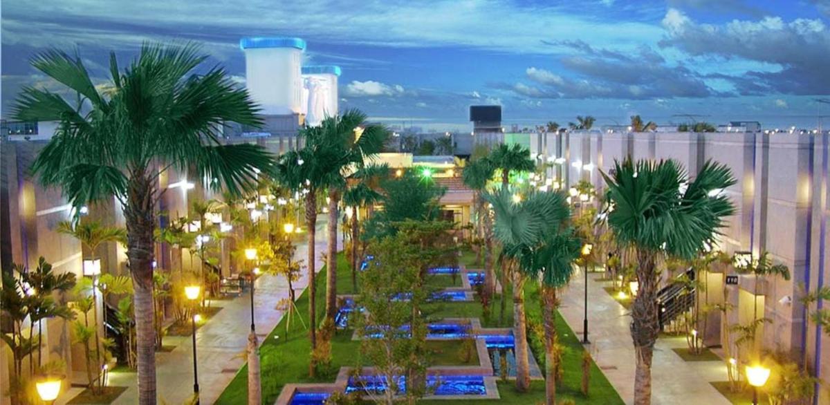 M Garden Business Hotel - Housity
