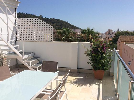 Victoria Luxury Penthouse - Housity