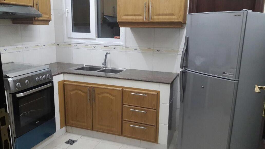 Gulf Crown Hotel Apartment - Housity