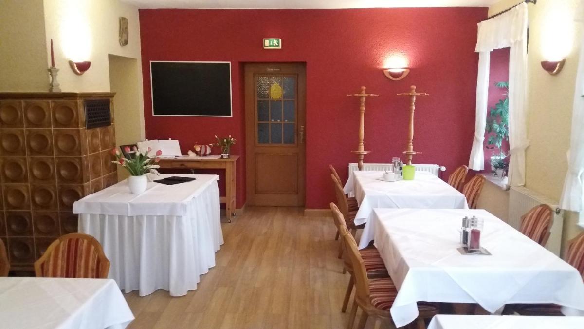 Altes Wirtshaus Fördergersdorf Bed & Breakfast - Housity