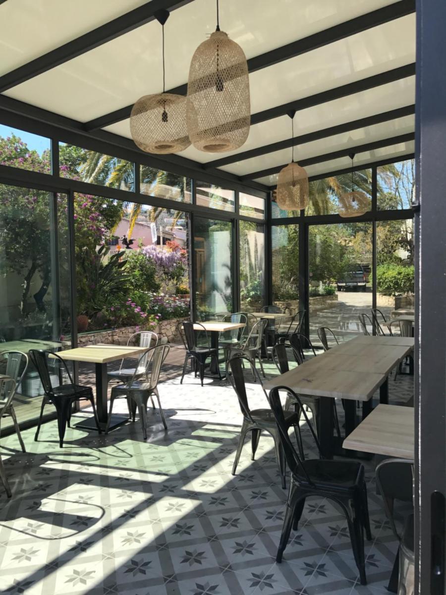 Restaurant ou autre lieu de restauration dans l'établissement La Solenzara hôtel - 3 Etoiles Supérieur - Appartement & SPA