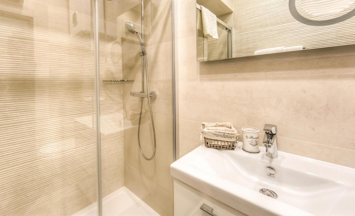 Villa Hasi - Housity