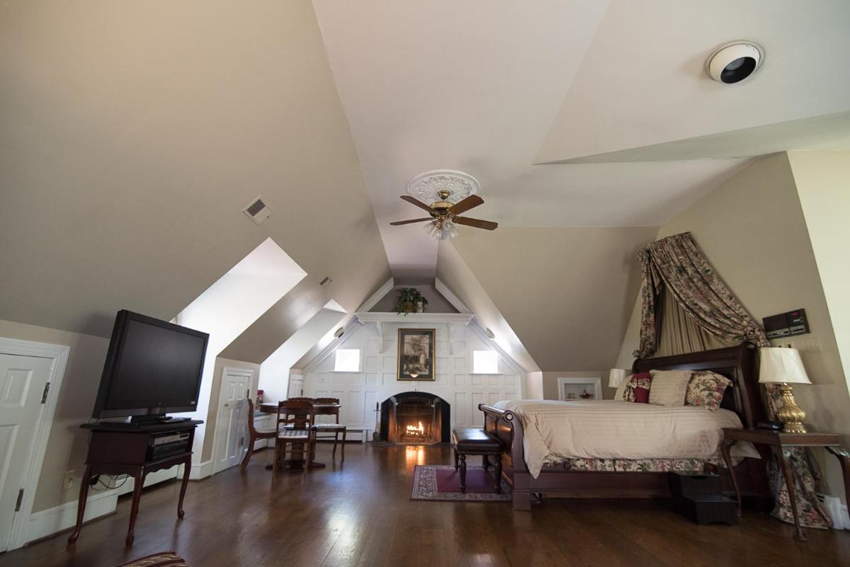 Stafford House Bed & Breakfast - Housity