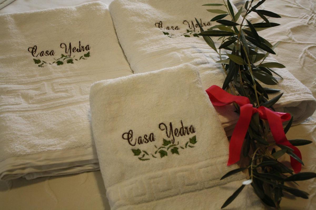 Casa Yedra - Housity