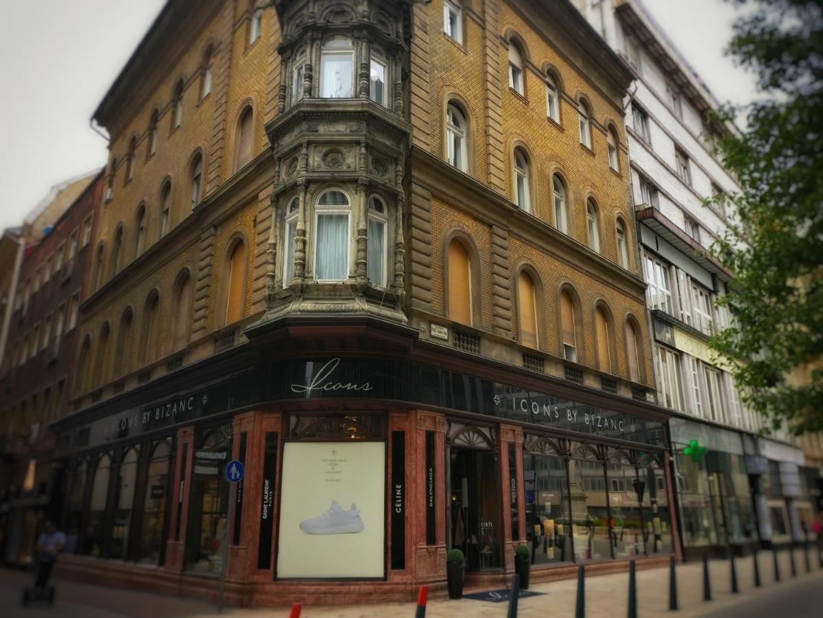 Golden Stars Budapest Apartments - Housity