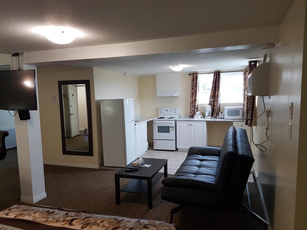 Parkway Motel & European Lodges - Housity