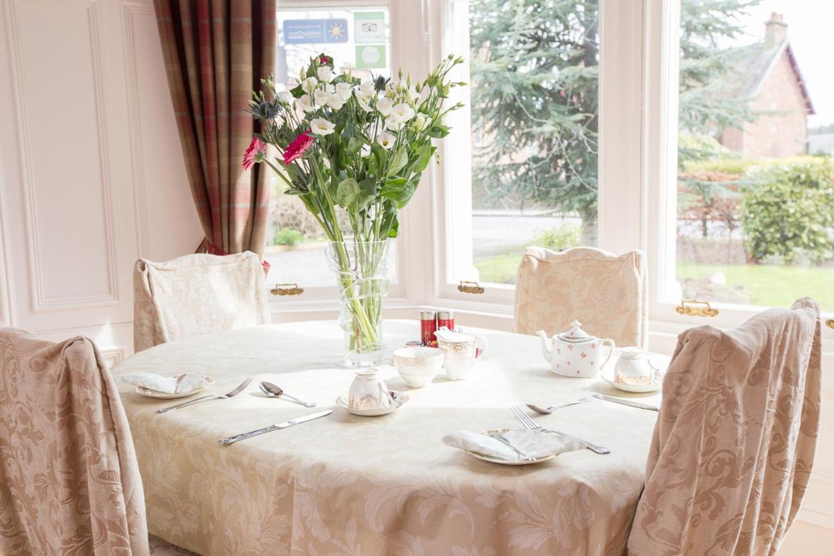 Chrialdon House - Housity