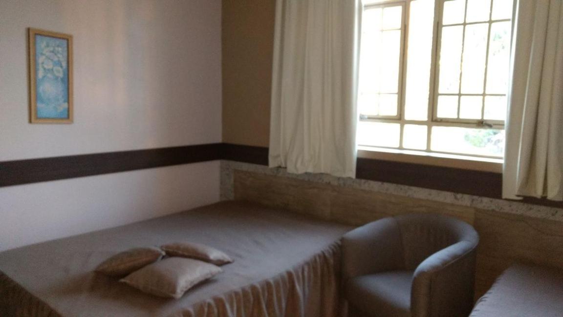 Santa Clara Hotel e Restaurante - Housity