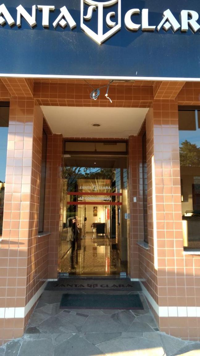 Santa Clara Hotel e Restaurante - Housity