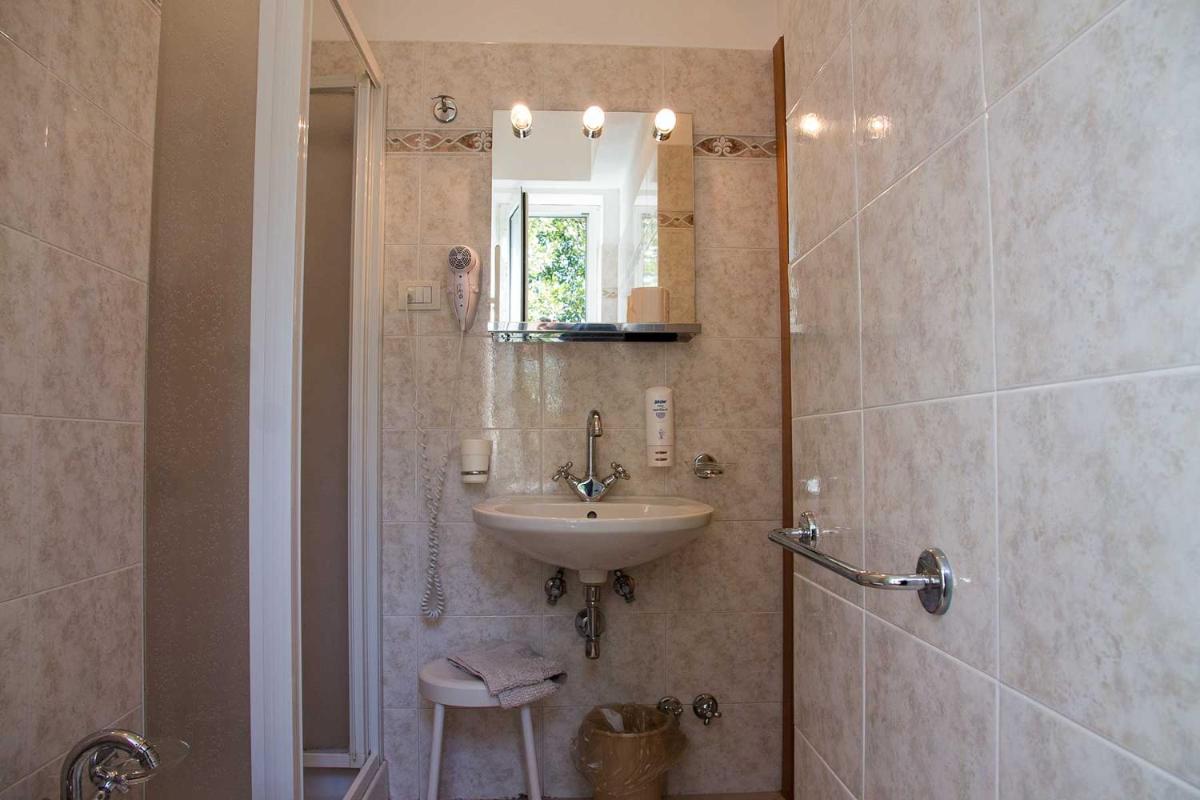 Hotel Silvia - Housity
