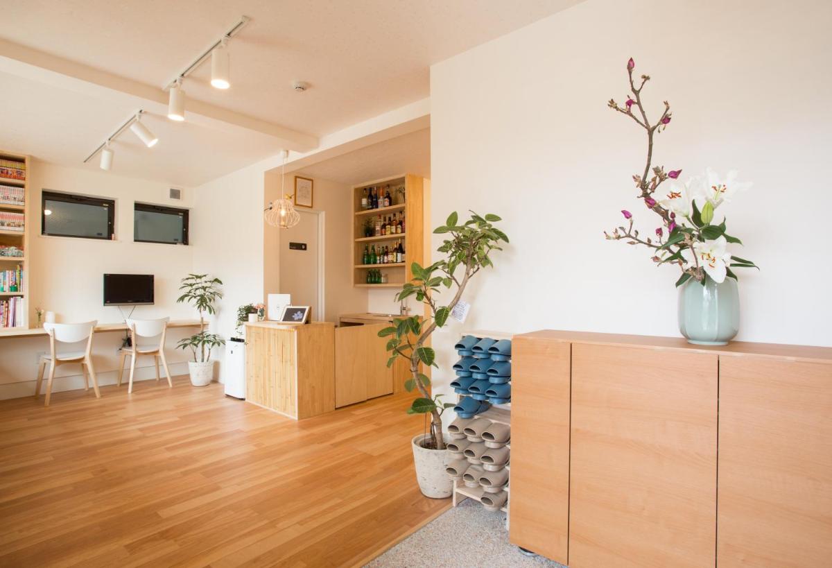 Mulan Hostel - Housity
