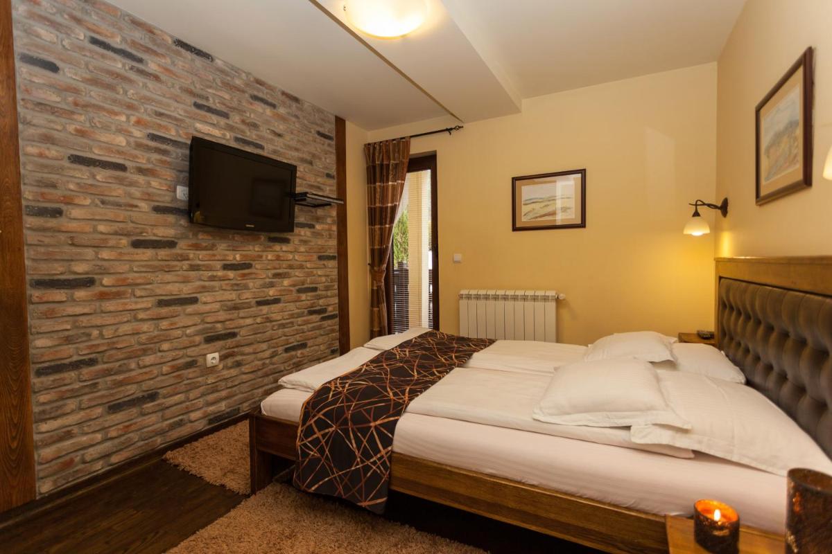 Guest House Vila Bajka - Housity