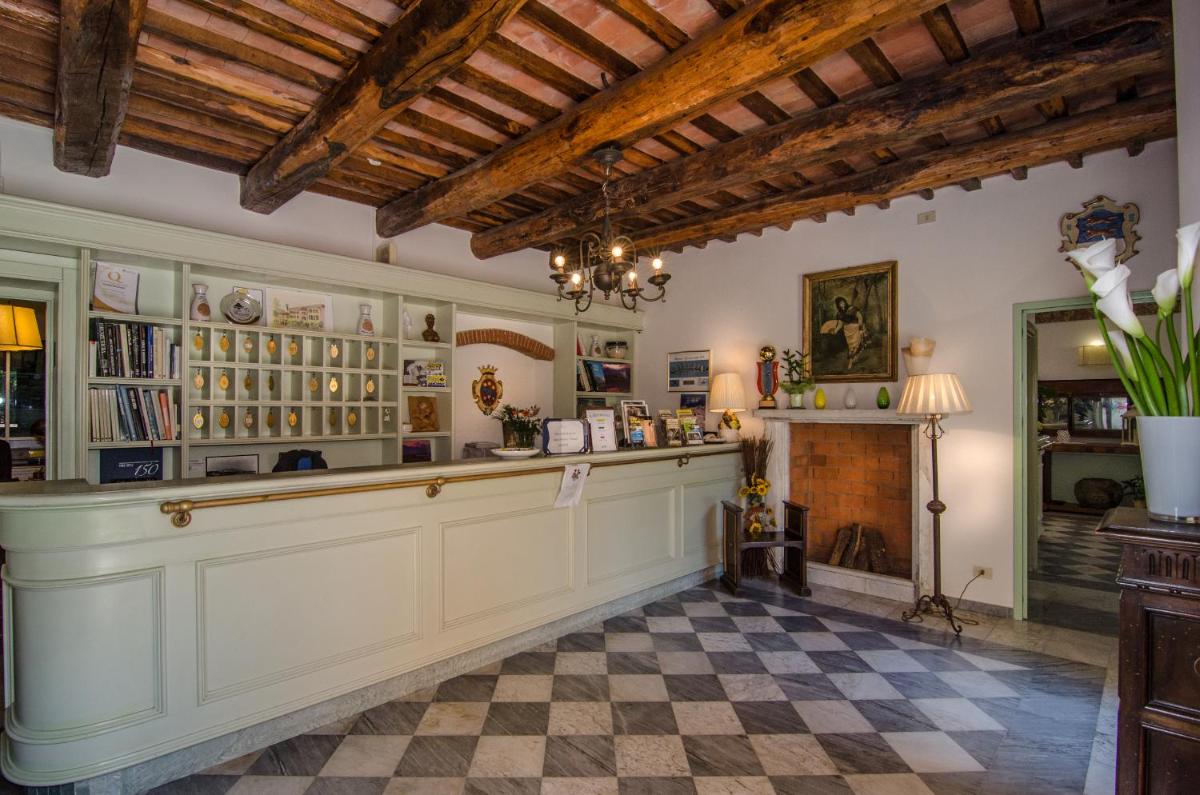 Hotel Cavalieri Del Mare - Housity