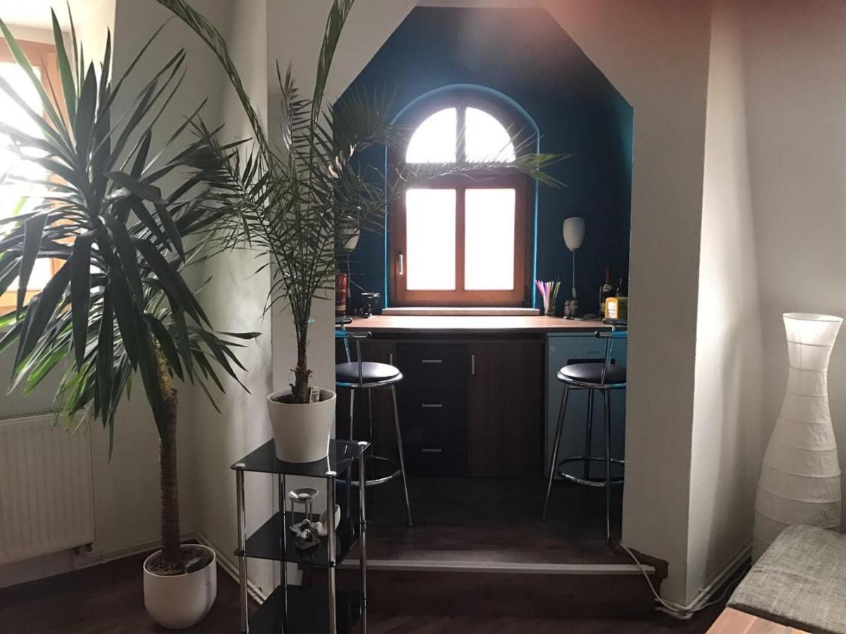 Klein Apartment mit 2 Ferienwohnungen - Housity
