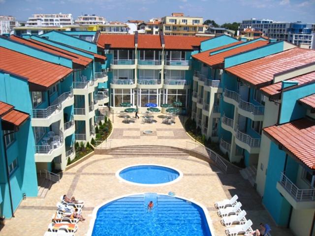 Complex Nev - Housity
