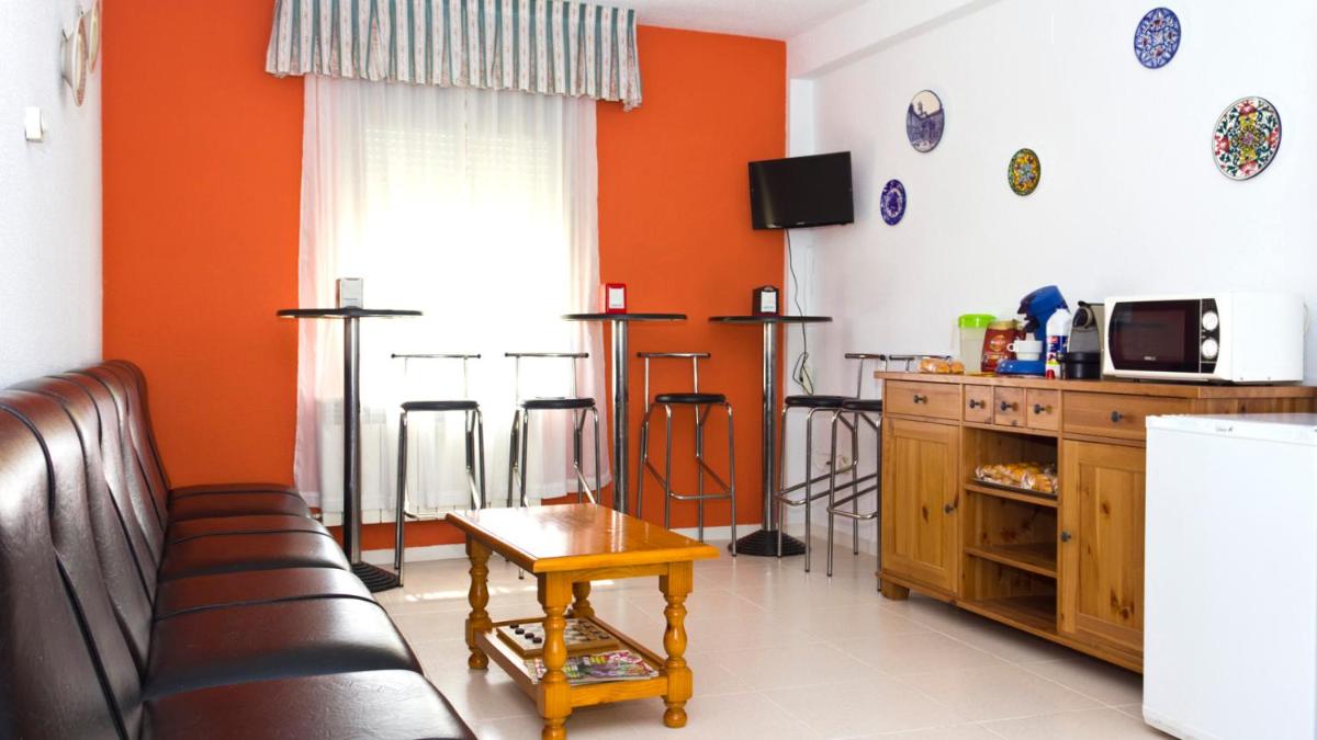 Hospedium Hostal Restaurante El Mirador de Atienza - Housity