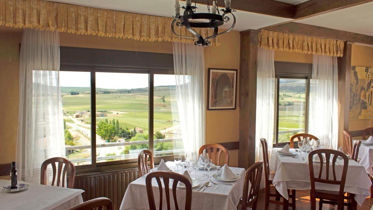 Hospedium Hostal Restaurante El Mirador de Atienza - Housity