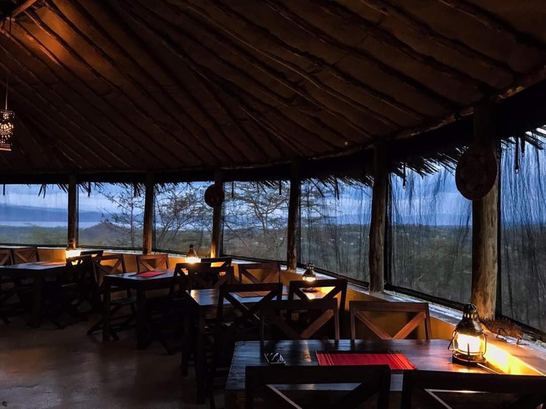 Kambi Amani - Housity