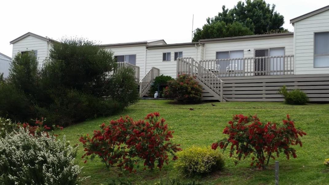 Lookout Holiday Units - Housity