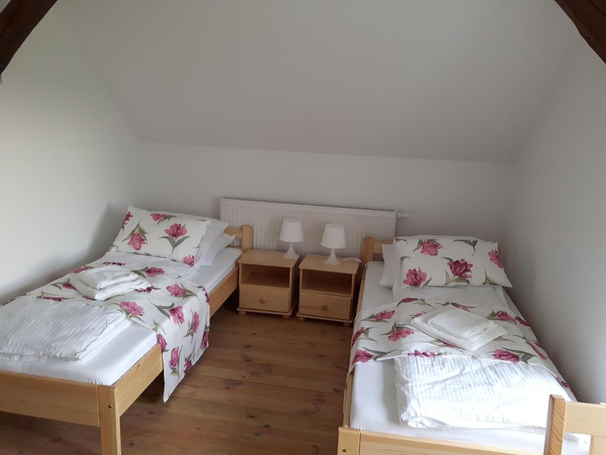 Pokoje Gościnne Pod Brzózką - Housity