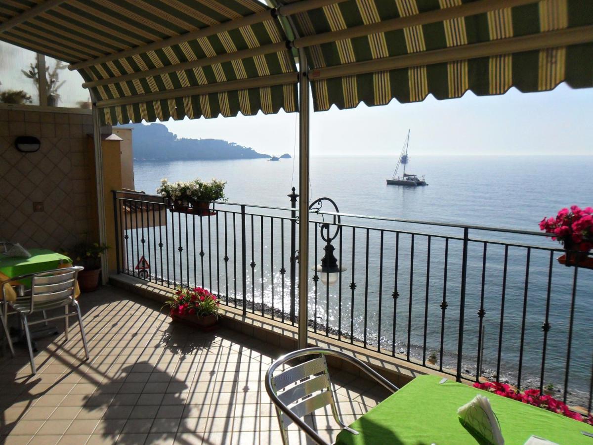 B&B Miramare - Housity