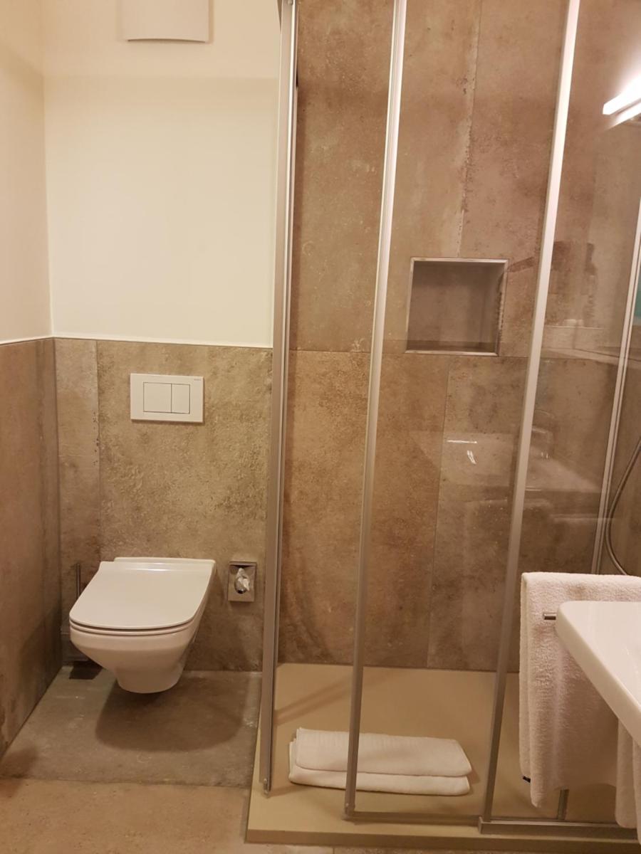 Ein Badezimmer in der Unterkunft Gästehaus der Geroldsauer Mühle