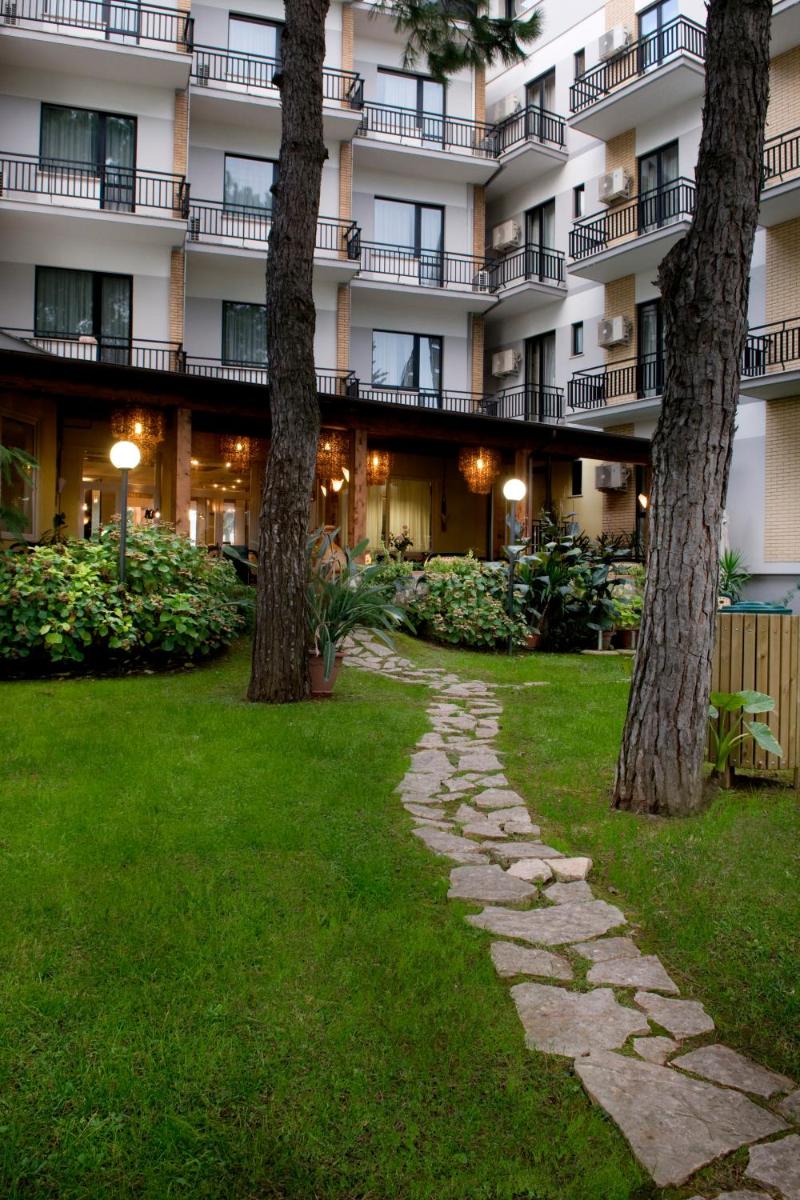 Park Hotel - Housity