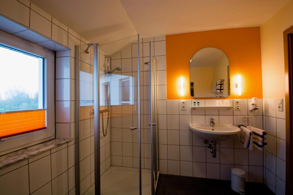Hotel Garni Zur Alten Post - Housity