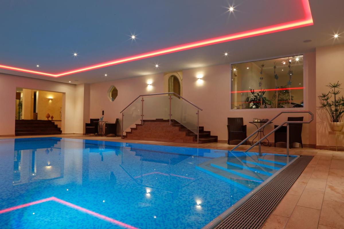Hotel Waldblick Kniebis - Housity