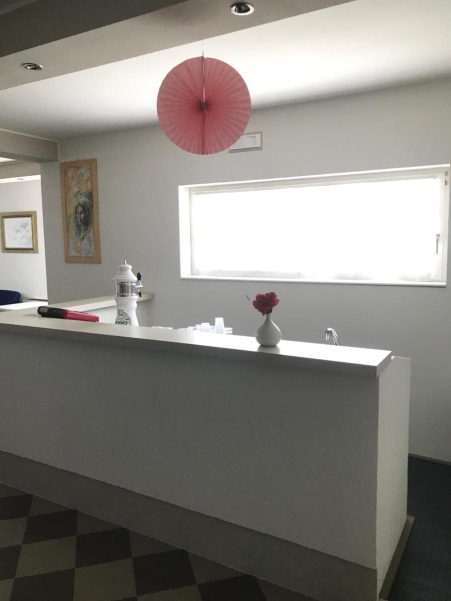 Hotel Scaranò - Housity