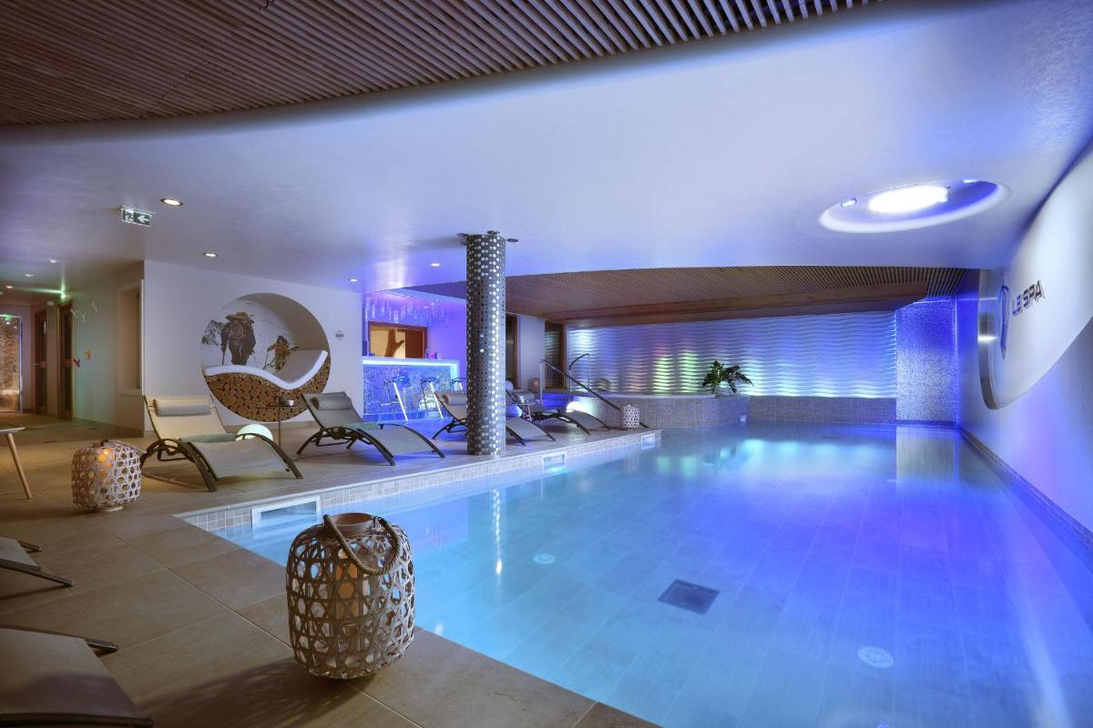 Piscine de l'établissement Hotel Pashmina Le Refuge ou située à proximité